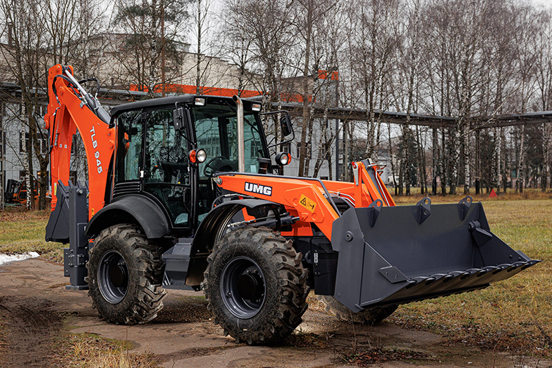 Новые технические решения для экскаватора-погрузчика UMG